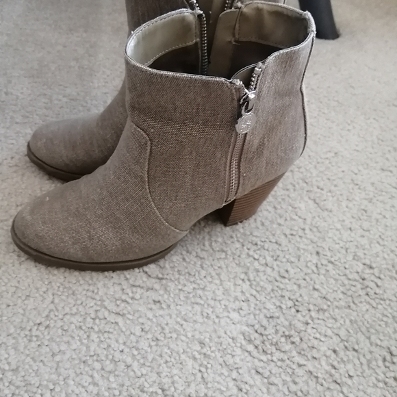 Ladies linen boots shoes - Picture 4 of 6